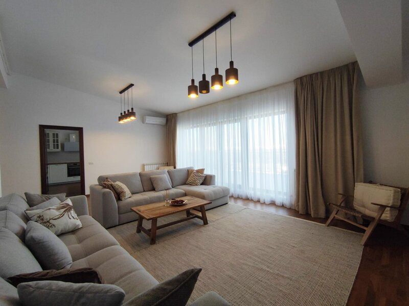 Tineretului inchiriere apartament 3 camere decomandat, bloc nou