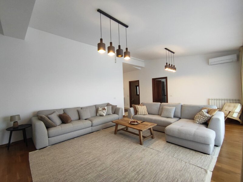 Tineretului inchiriere apartament 3 camere decomandat, bloc nou