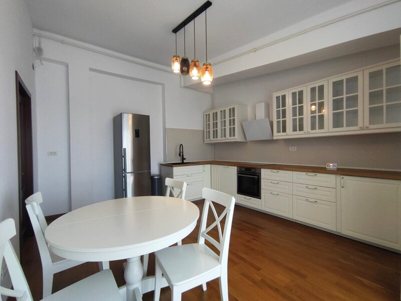 Tineretului inchiriere apartament 3 camere decomandat, bloc nou