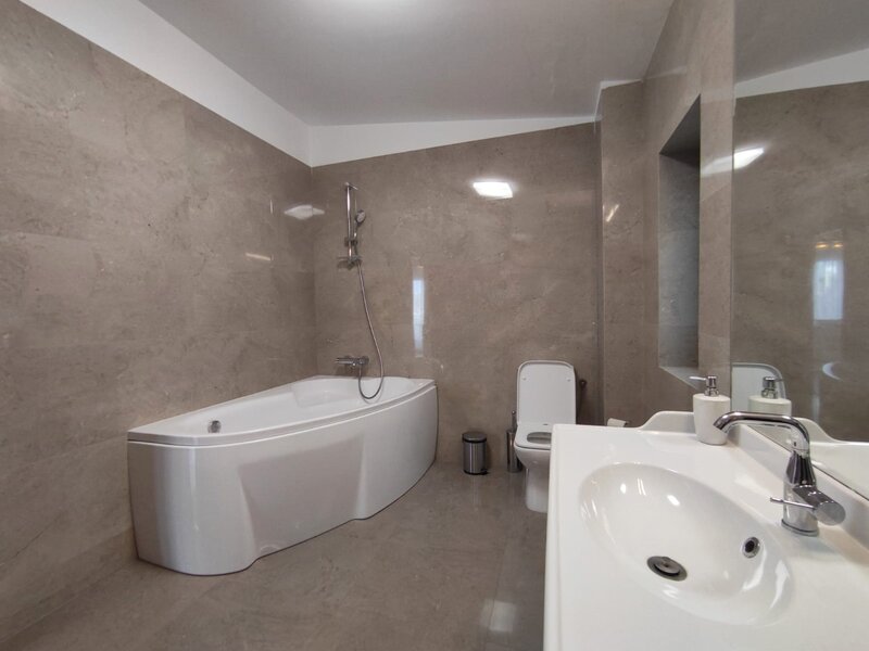 Tineretului inchiriere apartament 3 camere decomandat, bloc nou